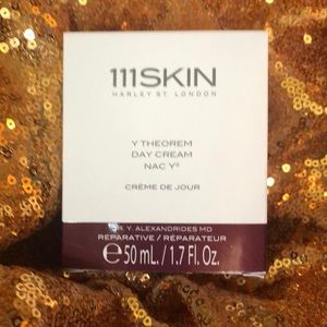 COPY - 111 Skin Daycream Full Size